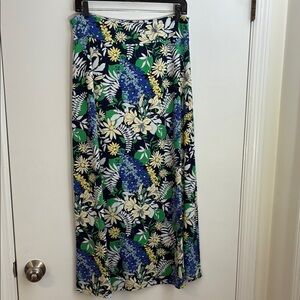 Talbots Navy knit maxi skirt beautiful floral size M